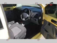 Volkswagen New Beetle - 2003