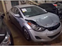 Hyundai Elantra - 2012