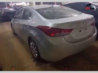 Hyundai Elantra - 2012