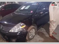 Nissan Versa - 2011