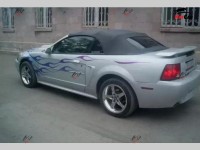Ford Mustang - 2002