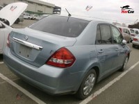 Nissan Tiida - 2005