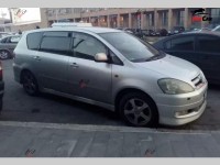 Toyota Ipsum - 2002