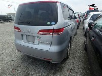 Honda Elysion - 2005