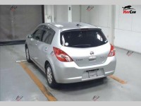 Nissan Tiida - 2009