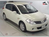 Nissan Tiida - 2010