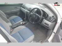 Mazda Axela - 2004