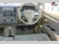 Nissan Tiida - 2004