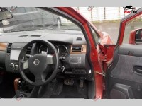 Nissan Tiida - 2004