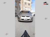 Mitsubishi Grandis - 2004