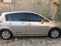 Nissan Tiida - 2005