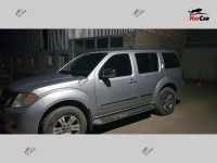Nissan Pathfinder - 2008