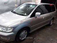 Mitsubishi Chariot - 2001
