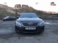 Toyota Camry - 2010