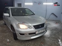 Mitsubishi Airtrek - 2001