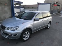 Mitsubishi Airtrek - 2002