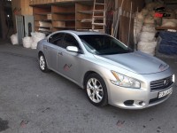 Nissan Maxima - 2011