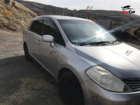 Nissan Tiida - 2005