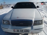 Ford Crown Victoria - 2000