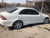 Mercedes-Benz C 230 - 2006