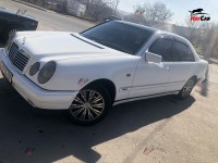 Mercedes-Benz E 230 - 1995