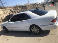 Mercedes-Benz E 230 - 1995