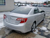 Toyota Camry  - 2014