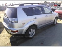 Mitsubishi Outlander - 2010