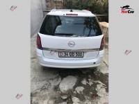 Opel Astra - 2009