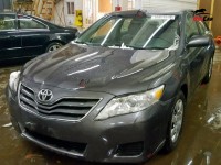 Toyota Camry - 2011