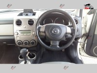 Mazda Verisa - 2004