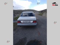 Mercedes-Benz E 200 - 1993