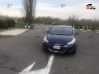 Hyundai Elantra - 2011