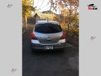 Nissan Tiida - 2005
