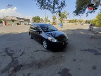 Nissan Versa - 2010