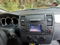 Nissan Versa - 2010