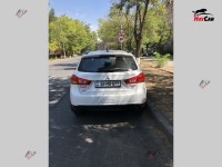 Mitsubishi Outlander - 2015