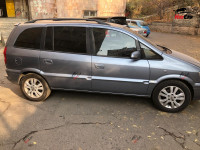 Opel Zafira - 2004