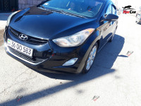 Hyundai Elantra - 2012
