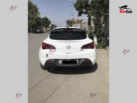 Opel Astra - 2012