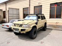 Nissan Patrol - 2000