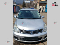 Nissan Versa - 2010